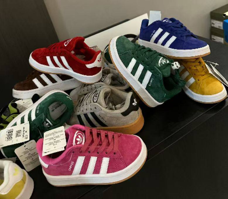 Luxury Adidas Kids Sneakers – All Colors (Sizes 25–35)